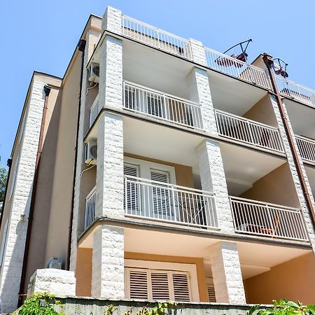 Apartments Minja S Petrovac المظهر الخارجي الصورة