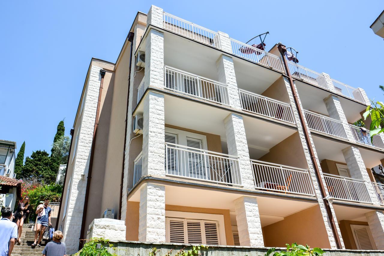 Apartments Minja S Petrovac المظهر الخارجي الصورة